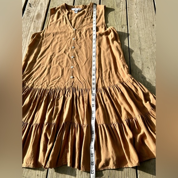 Nine West Ruffled Tiered Sleeveless Dress size S Drop-Waist with Button Accent - Picture 10 of 10